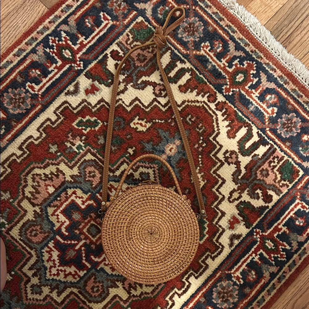 Round Woven Straw Crossbody Bag